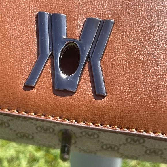 Women’s Elegant Geometric Pattern Crossbody Bag - Picture 12 of 12